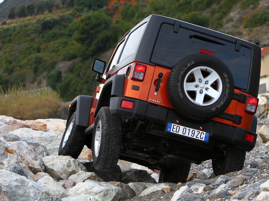  Jeep Wrangler Rubicon 2011 года  (EU) (фото 13 из 30)